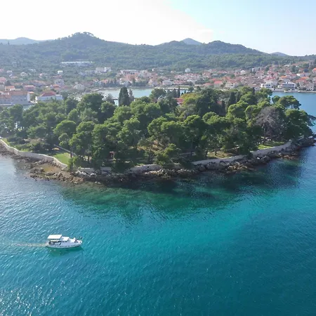 Private Tour With Traditional Boat